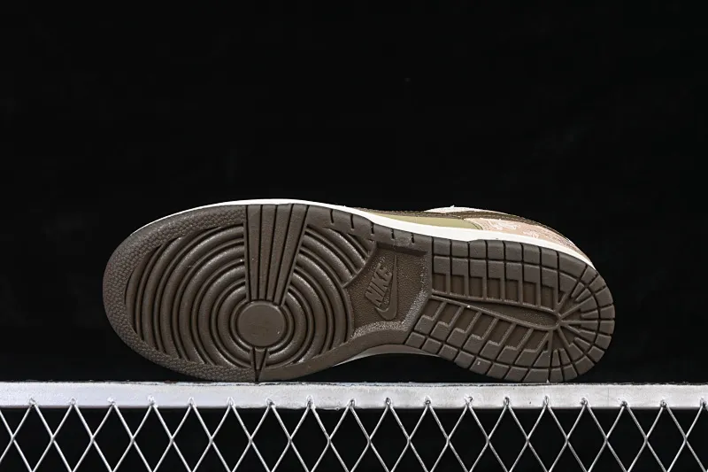 All categories Nk SB Dunk series Nk SB Dunk Low low-top sneakers Nike SB Dunk Low Year of the Horse limited low-top casual sneakers IQ1118-220